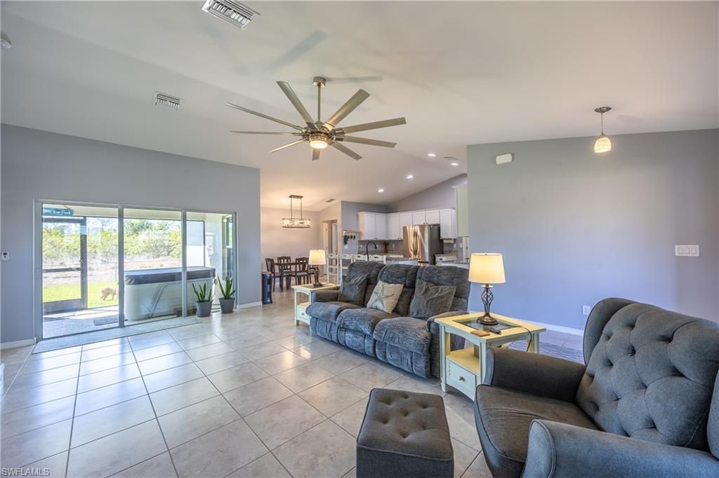 2926 NW 25th St , Cape Coral, FL 33993 Photo