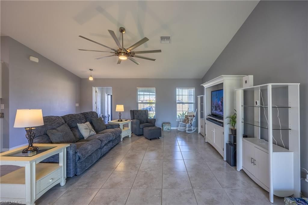 2926 NW 25th St , Cape Coral, FL 33993 Photo