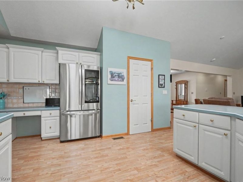 374 Spring Grove Drive, Tallmadge, OH 44278 Photo 11