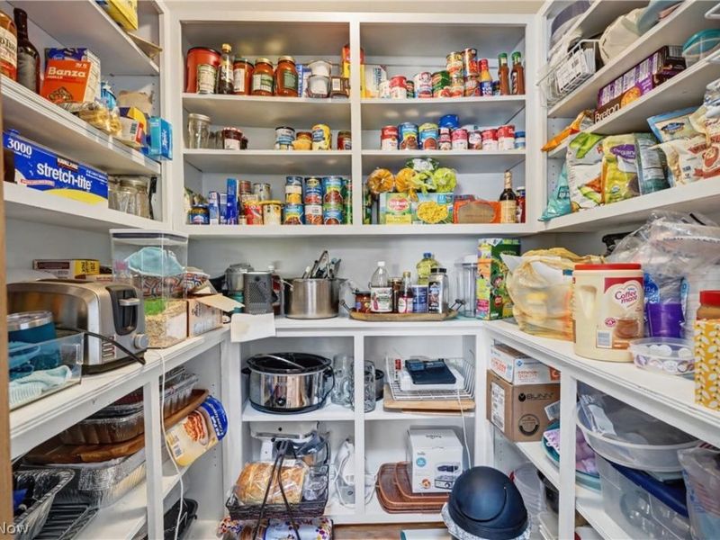 374 Spring Grove Drive, Tallmadge, OH 44278 Photo 12