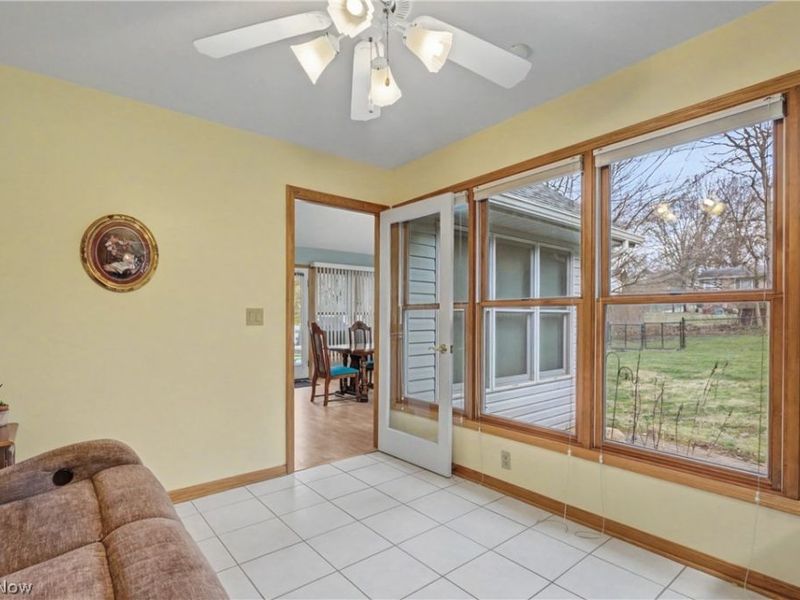 374 Spring Grove Drive, Tallmadge, OH 44278 Photo 17