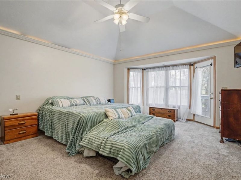 374 Spring Grove Drive, Tallmadge, OH 44278 Photo 18