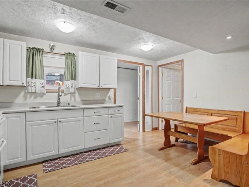 374 Spring Grove Drive, Tallmadge, OH 44278 Photo 34