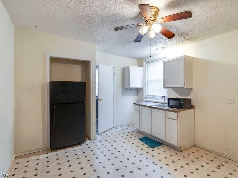 2036 W 83rd Street, Cleveland, OH 44102 Photo 7