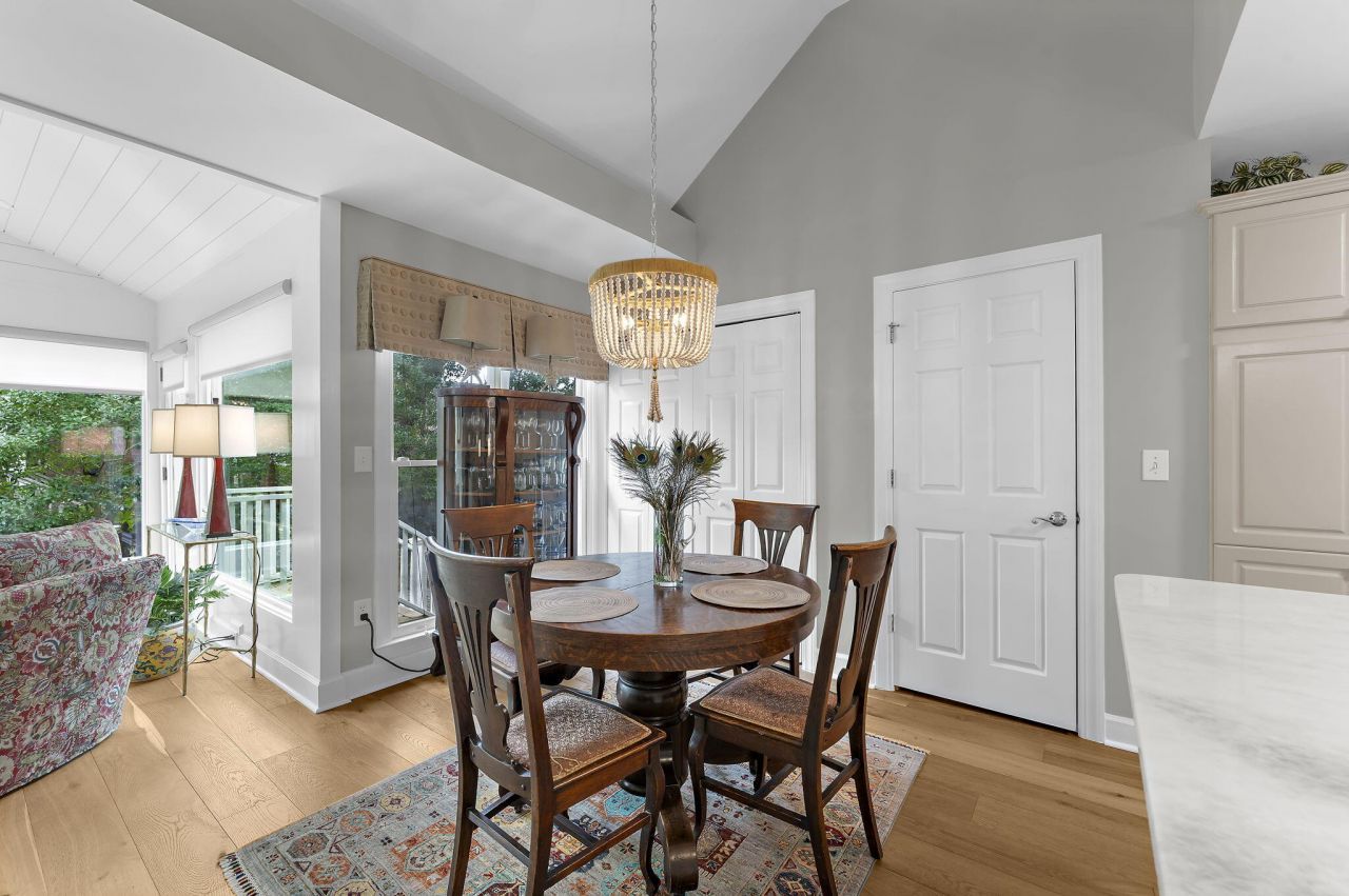 1380 Southlake Drive Photo 20