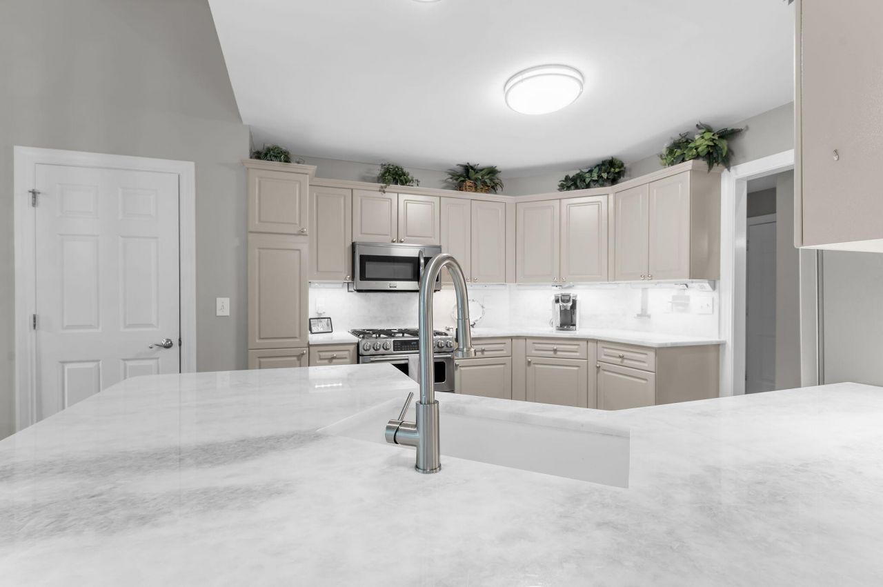 1380 Southlake Drive Photo 23