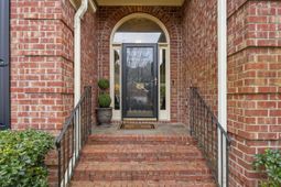 1380 Southlake Drive photo 4