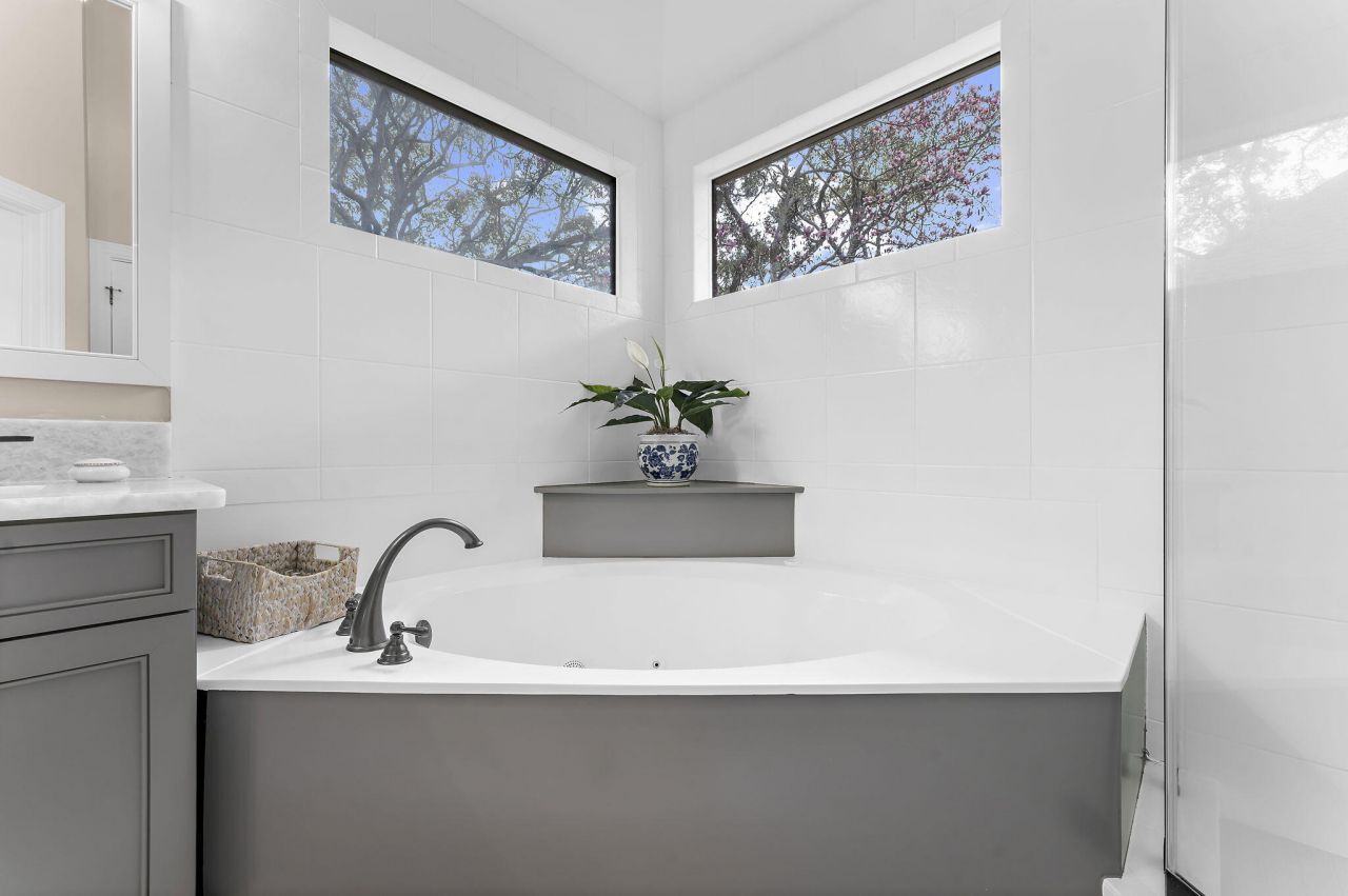 1380 Southlake Drive Photo 35