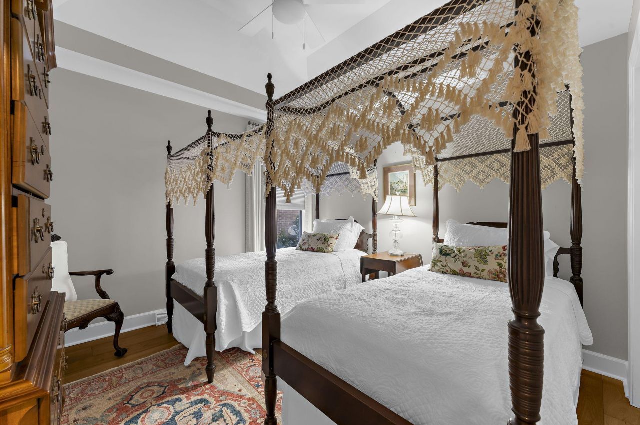 1380 Southlake Drive Photo 36