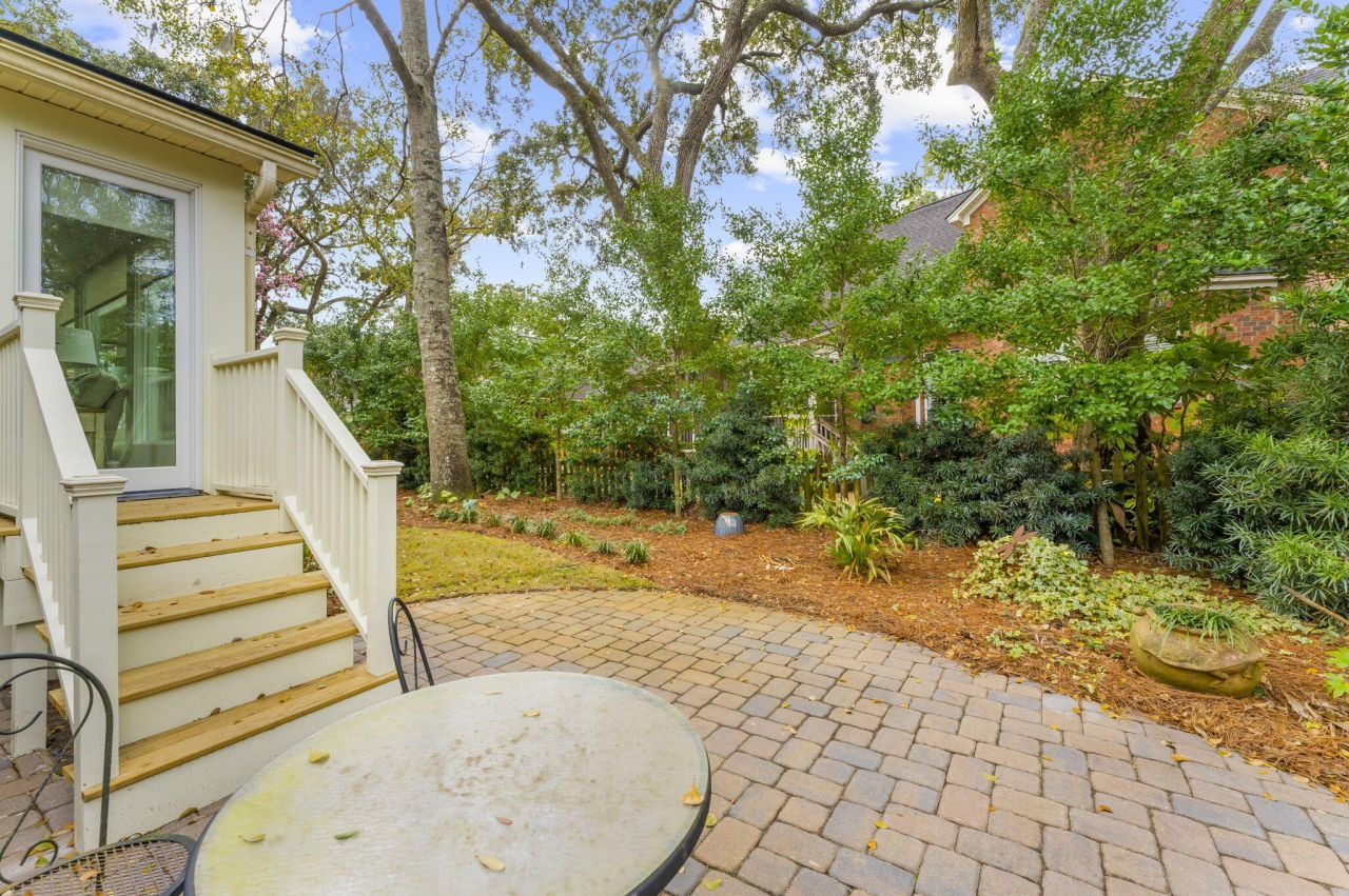 1380 Southlake Drive Photo 44