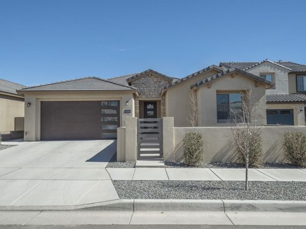 8328 Salinger Way NW, Albuquerque, NM 87120
