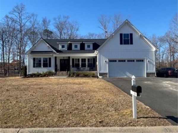 2211 Silver Street, Aylett, VA 23009