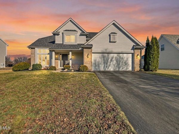 25194 Ramblehurst Drive, Perrysburg, OH 43551