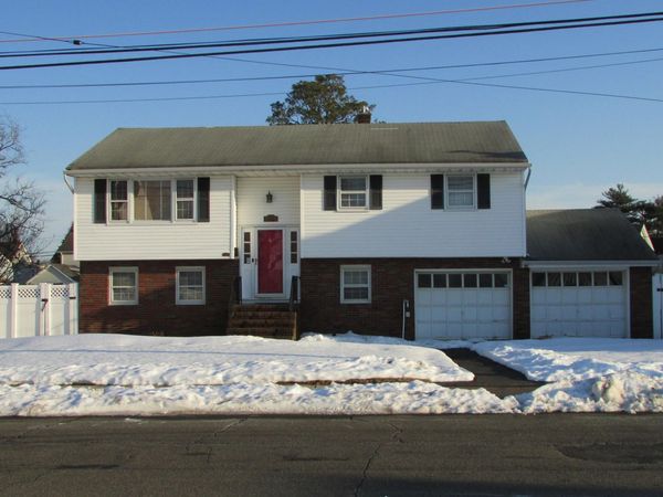 31 Pine Street, Keyport, NJ 07735