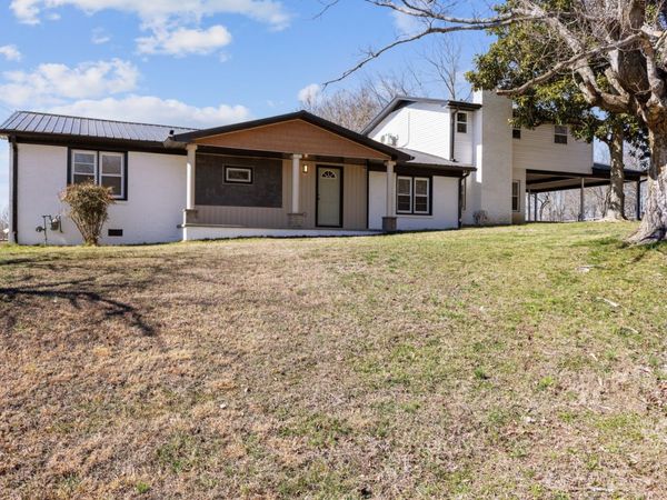 405 Fairfield Rd, Bethpage, TN 37022