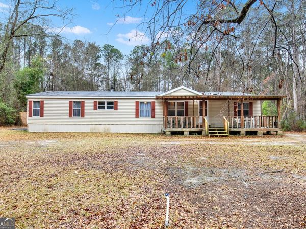 1025 Pine Needle Drive, Ellabell, GA 31308