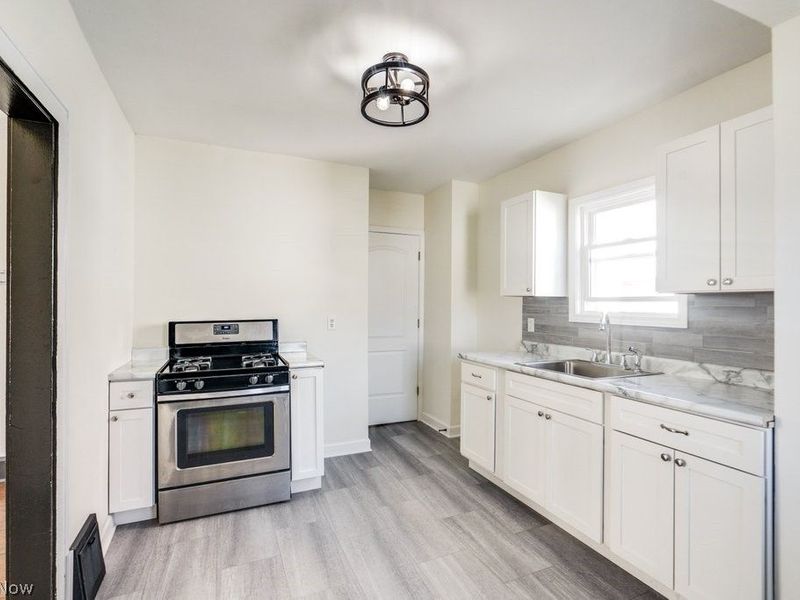 4915 E 111th Street, Garfield Heights, OH 44125 Photo 14