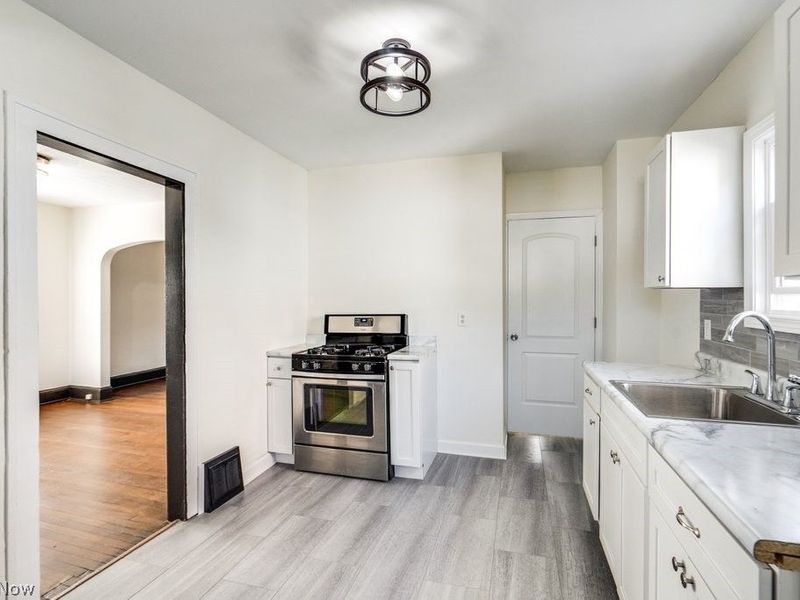 4915 E 111th Street, Garfield Heights, OH 44125 Photo 15