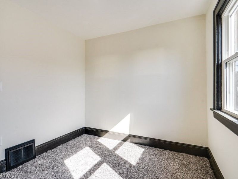 4915 E 111th Street, Garfield Heights, OH 44125 Photo 23