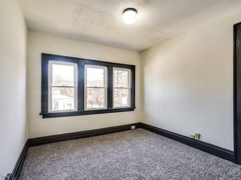 4915 E 111th Street, Garfield Heights, OH 44125 Photo 25