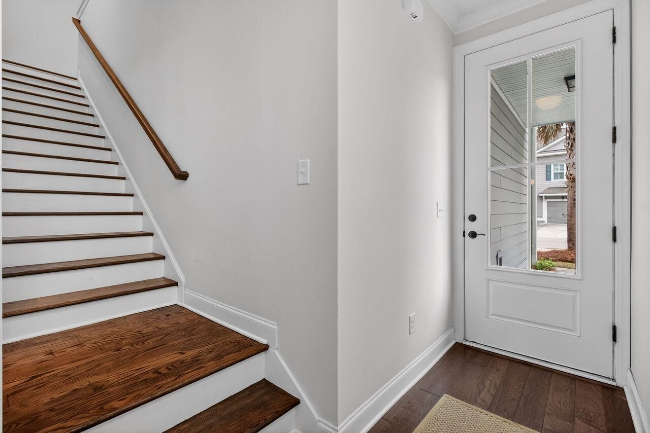 2111 Oyster Reef Lane Photo 4