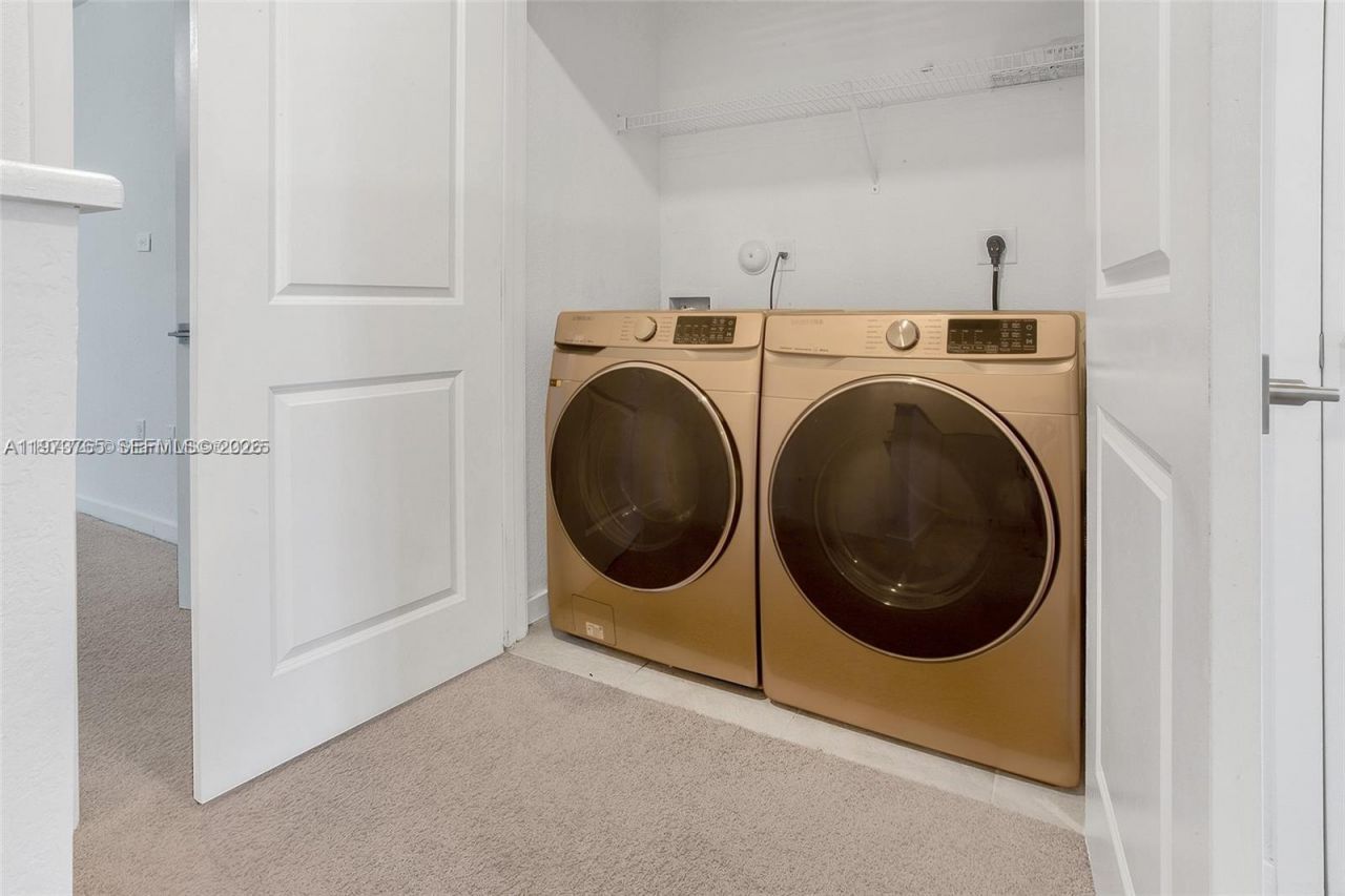 1363 NW 208th Ter, Miami Gardens, FL 33169 Photo