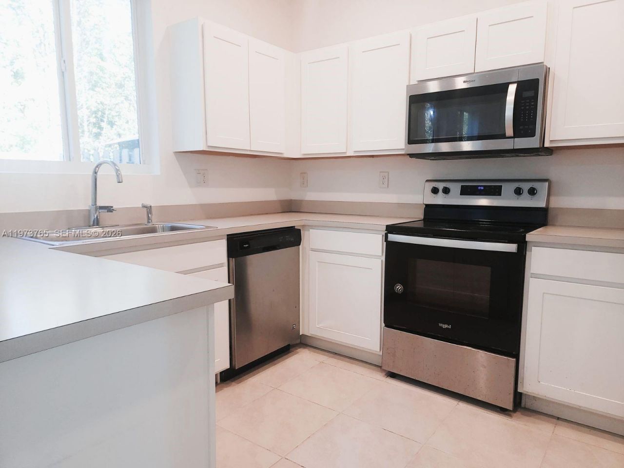 1363 NW 208th Ter, Miami Gardens, FL 33169 Photo