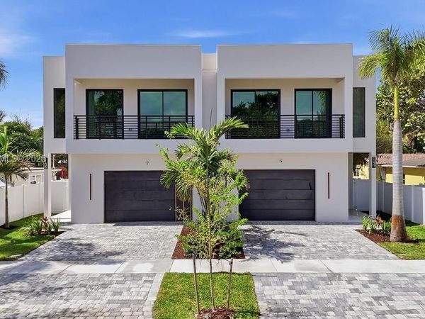 1135 NE 11th Ave , Fort Lauderdale, FL 33304