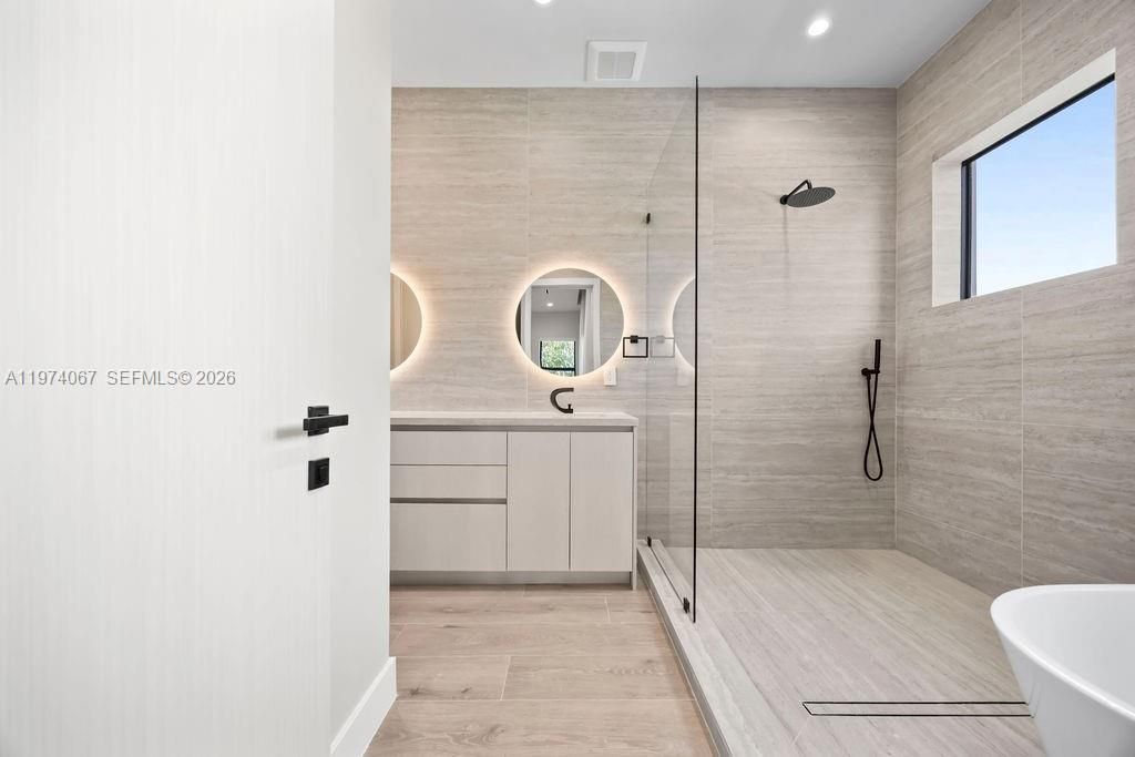 1135 NE 11th Ave , Fort Lauderdale, FL 33304 Photo