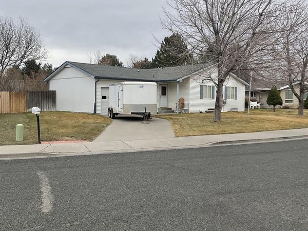 1166 Starfire St, Twin Falls, ID 83301