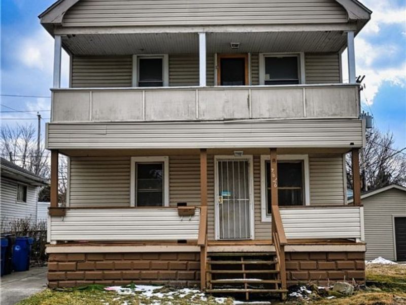 7626 Connecticut Avenue, Cleveland, OH 44105 Photo 2