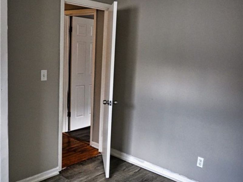 7626 Connecticut Avenue, Cleveland, OH 44105 Photo 24