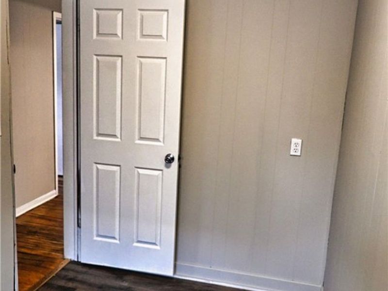 7626 Connecticut Avenue, Cleveland, OH 44105 Photo 27