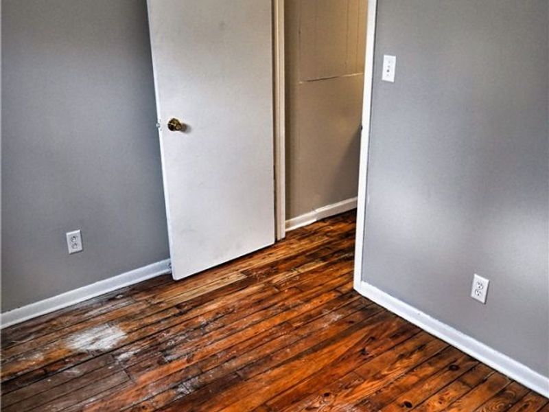 7626 Connecticut Avenue, Cleveland, OH 44105 Photo 30