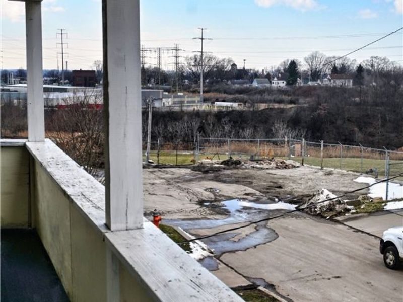 7626 Connecticut Avenue, Cleveland, OH 44105 Photo 8