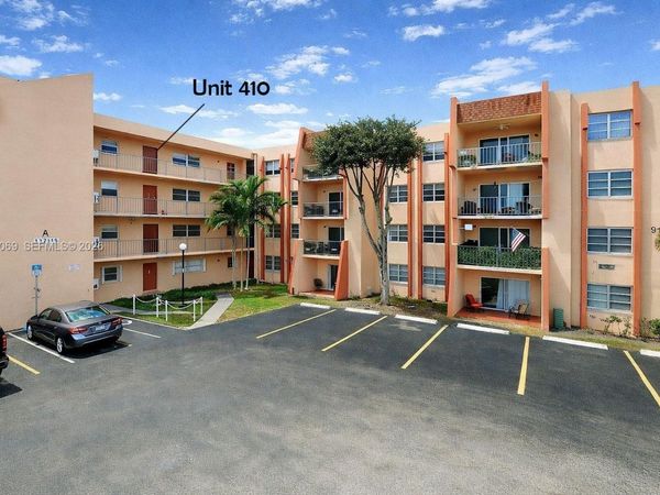 13715 Kendale Lakes Cir, Unit PH-A10, Miami, FL 33183