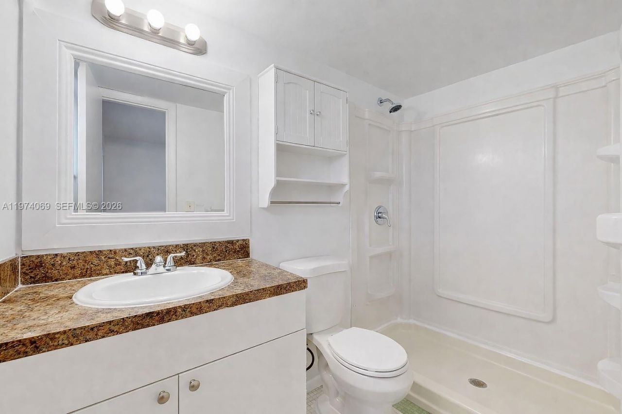 13715 Kendale Lakes Cir, Unit PH-A10, Miami, FL 33183 Photo