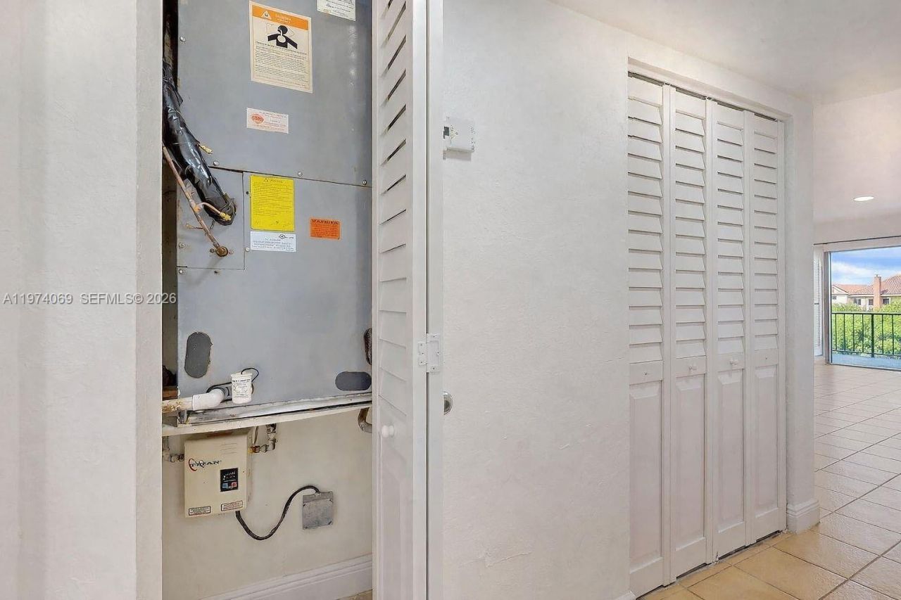 13715 Kendale Lakes Cir, Unit PH-A10, Miami, FL 33183 Photo