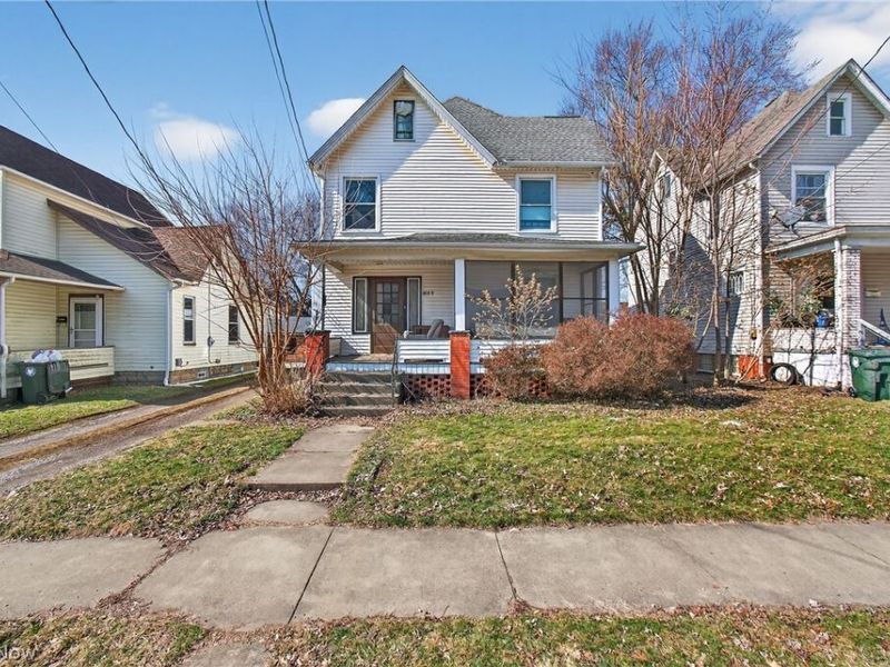 1335 Louisiana Avenue NW, Canton, OH 44703 Photo 1