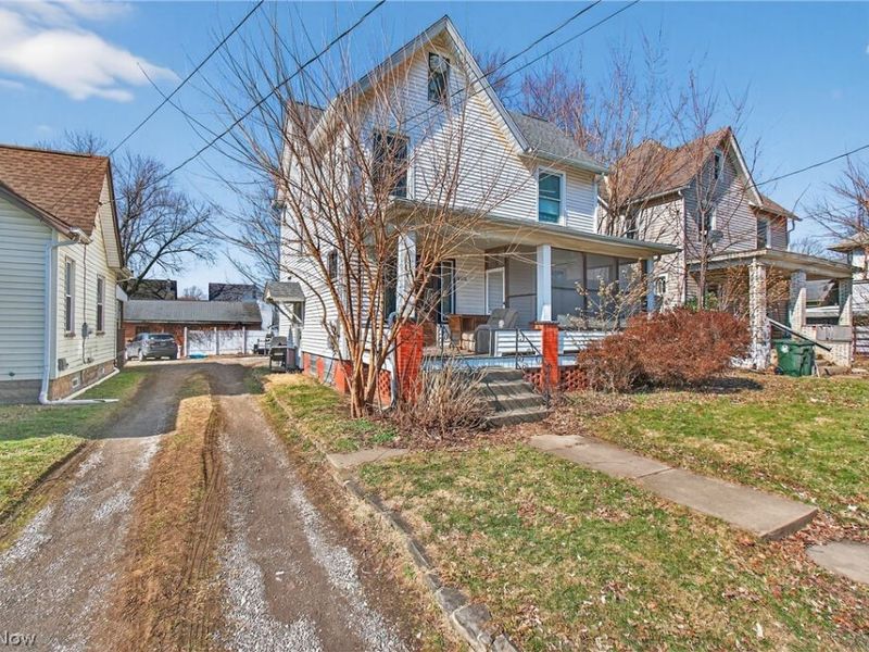 1335 Louisiana Avenue NW, Canton, OH 44703 Photo 2