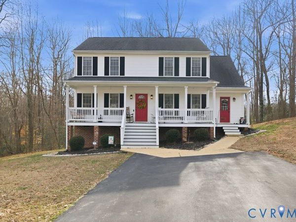 2761 Knobbly Court, Chester, VA 23831