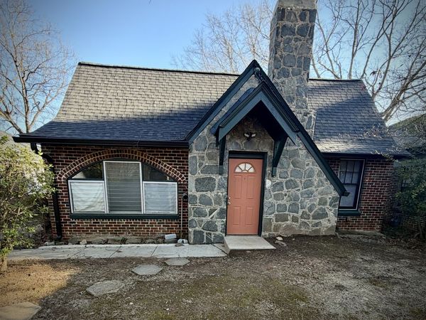 984 Woodbourne Drive SW, Atlanta, GA 30310