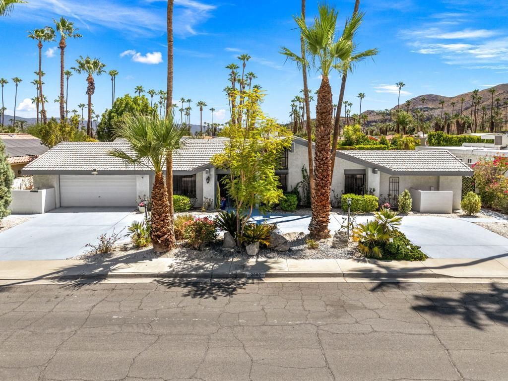 2082 S Madrona Drive, Palm Springs, CA 92264 Main Photo