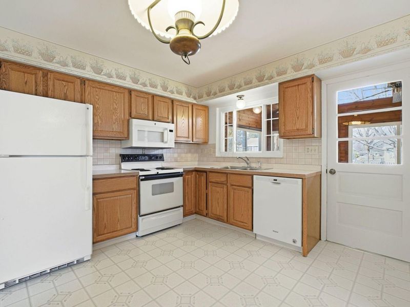 936 Havendale Drive, Columbus, OH 43220 Photo 14