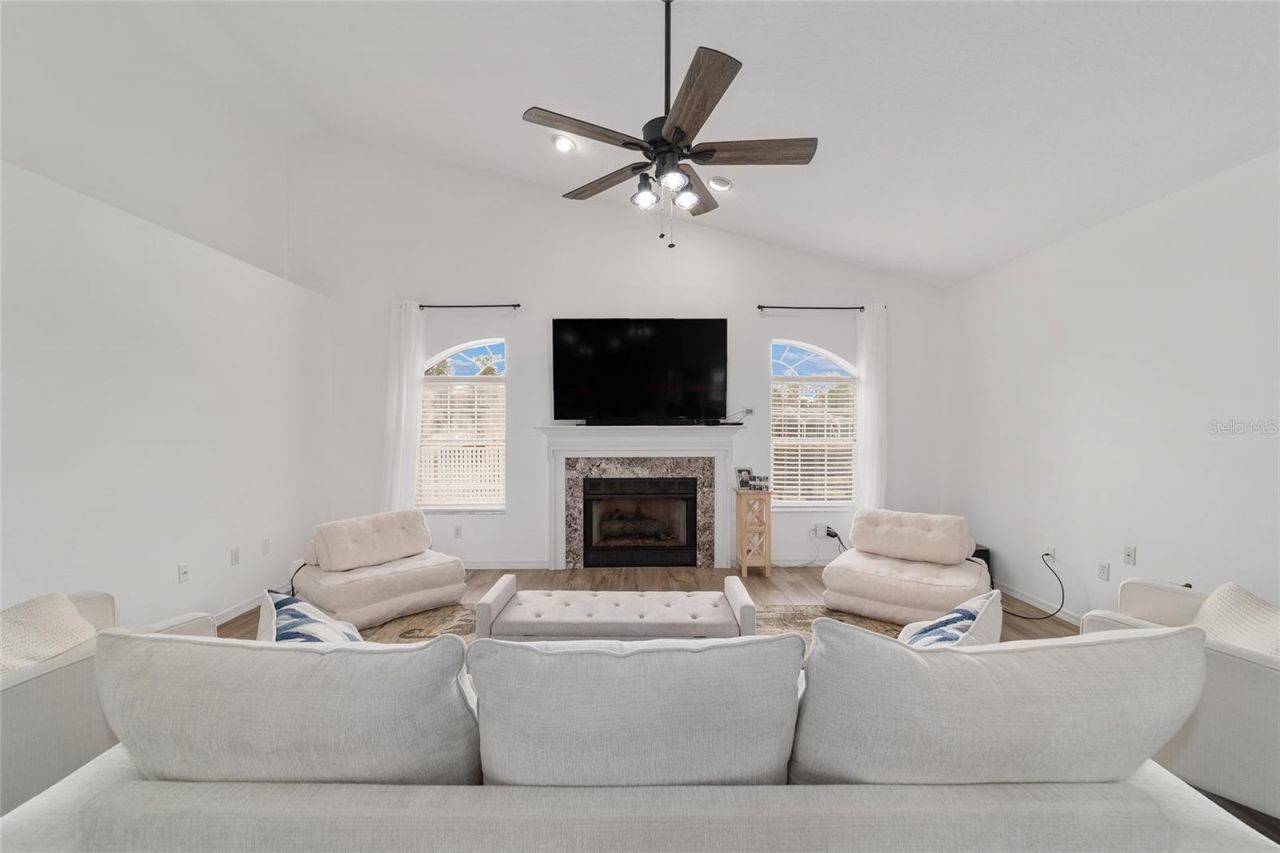 5970 NE 57th Loop, Silver Springs, FL 34488 Photo