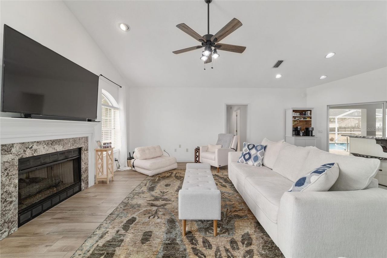 5970 NE 57th Loop, Silver Springs, FL 34488 Photo