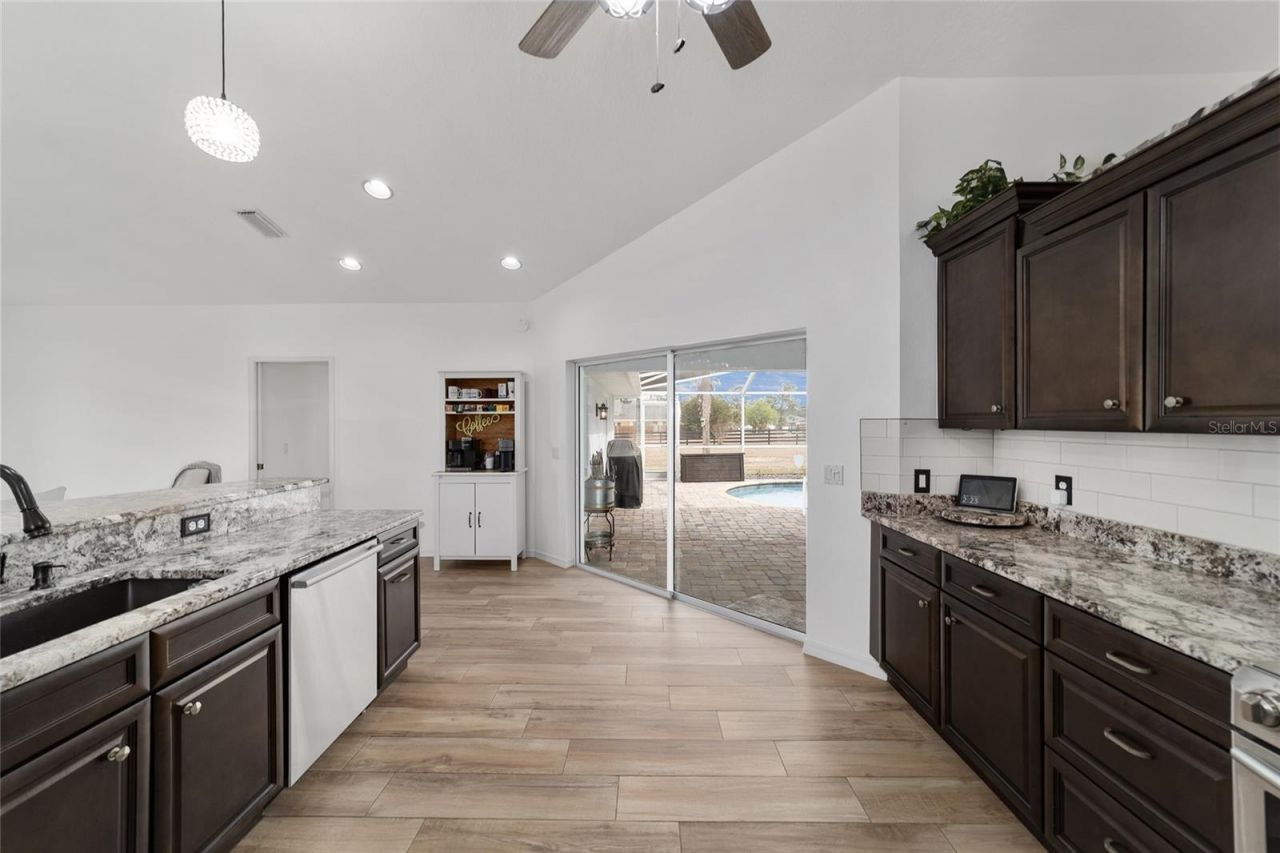 5970 NE 57th Loop, Silver Springs, FL 34488 Photo