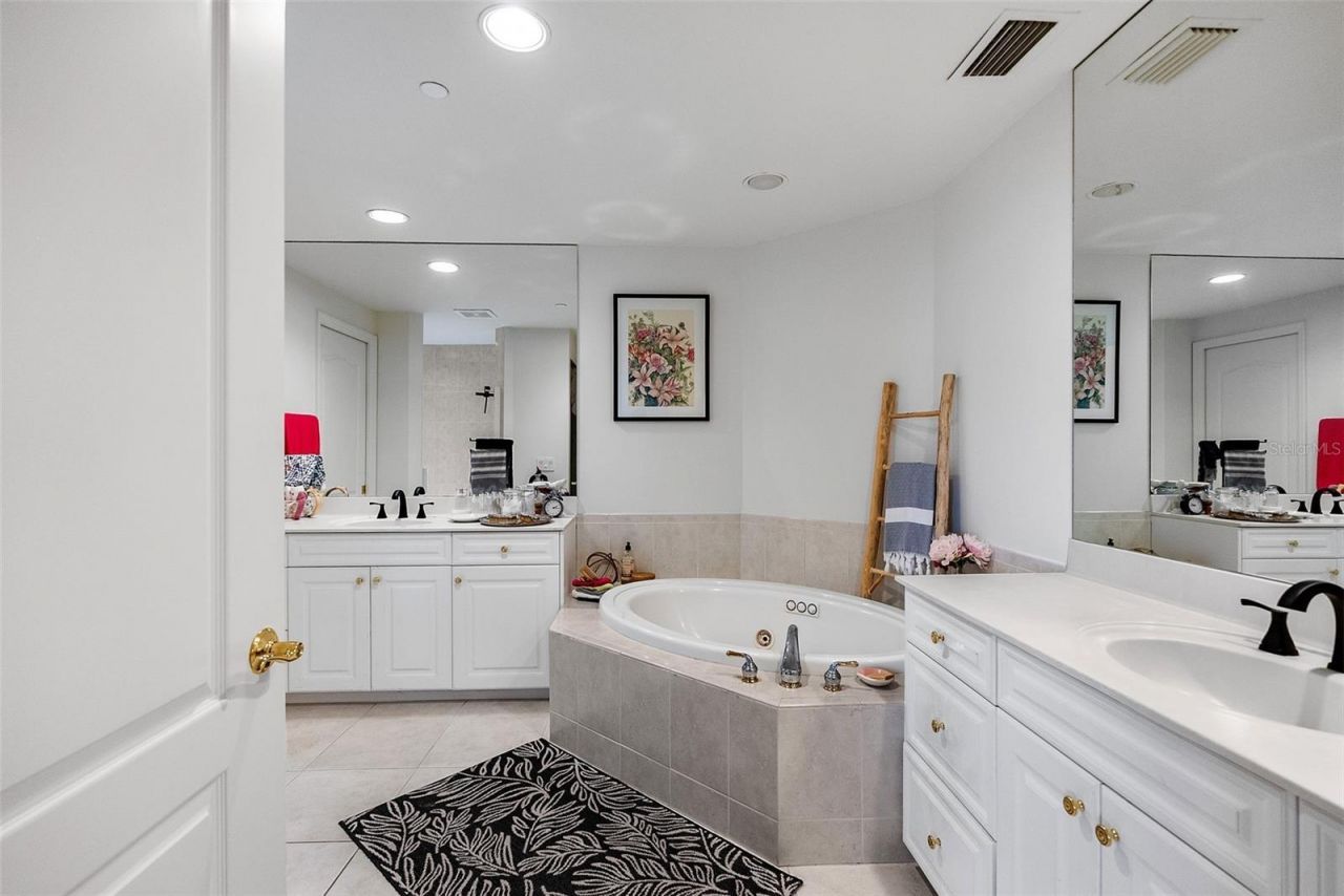 100 Beach Drive Ne, Unit 1501, Saint Petersburg, FL 33701 Photo