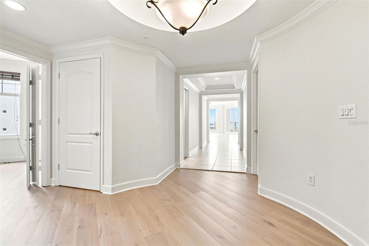 100 Beach Drive Ne, Unit 1501, Saint Petersburg, FL 33701 Photo