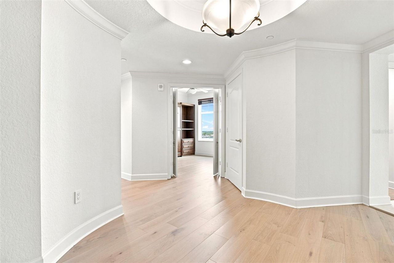 100 Beach Drive Ne, Unit 1501, Saint Petersburg, FL 33701 Photo